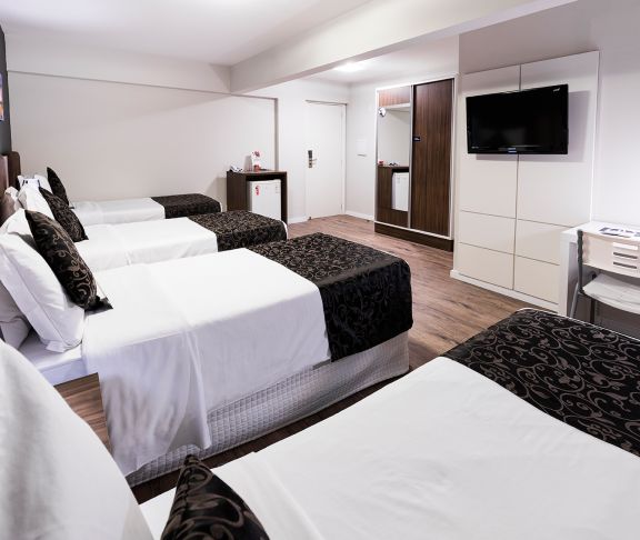 Economic 4-bed Room - Sibara Hotel